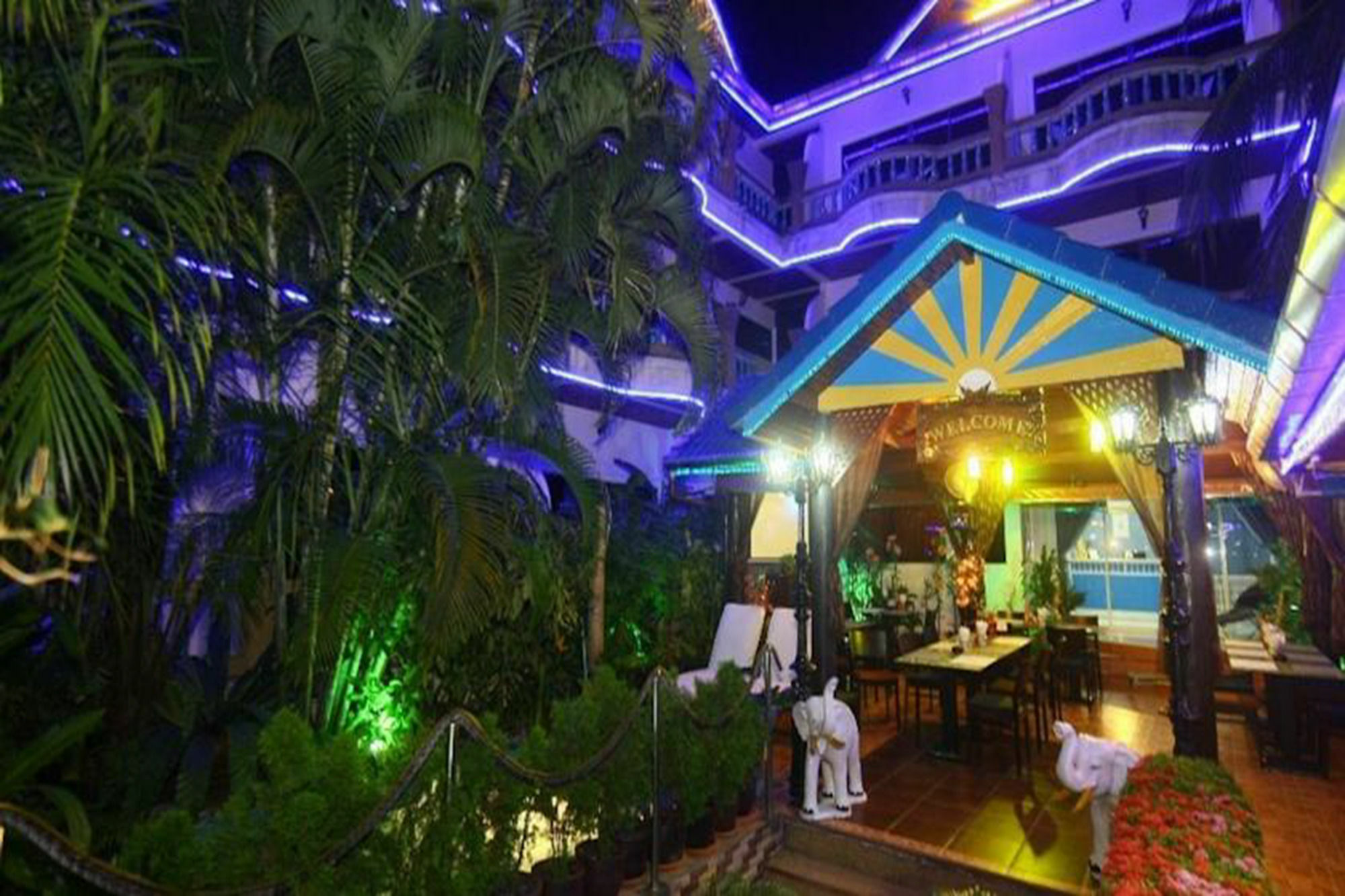 Patong Sunbeach Mansion Exterior photo